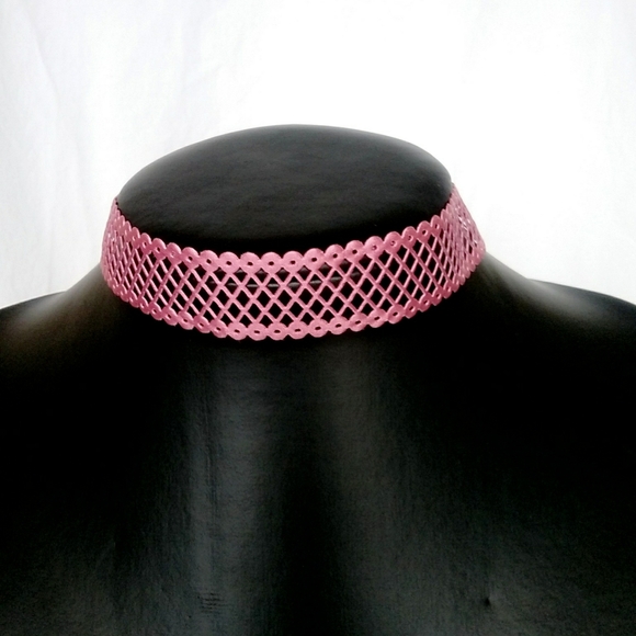 ! Clearance! Pink Choker Necklace - Picture 1 of 2